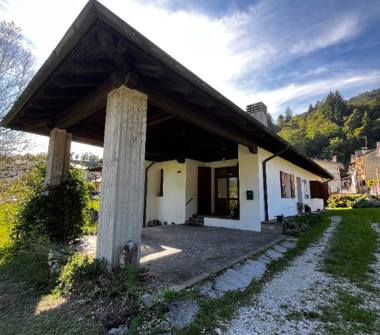 Villa in vendita a Moggio Udinese (Udine)