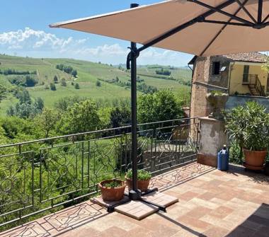 Casa indipendente in vendita a Maranzana (Asti)