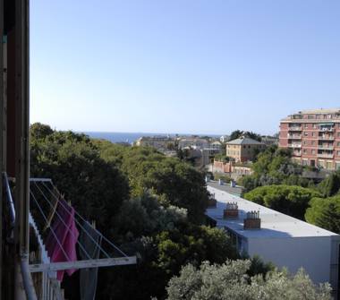 Quadrilocale in vendita a Genova, Zona Sturla, Viale Bernabò Brea 62