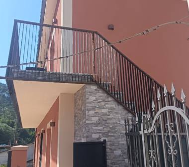 Casa indipendente in vendita a Vezzano Ligure (La Spezia), Via Molinello 38