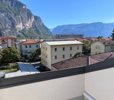 Quadrilocale in vendita a Mezzolombardo (Trento), Via A. Degasperi 51
