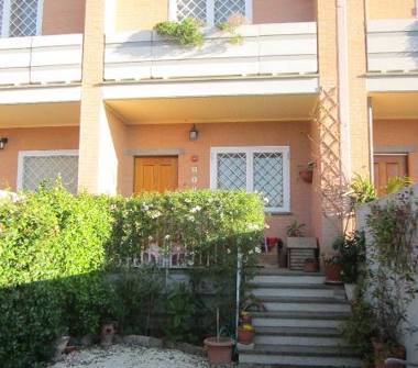 Villetta a schiera in vendita a Roma, Zona Casalpalocco