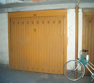 Garage/Auto silos in vendita a Monza, Zona San Biagio
