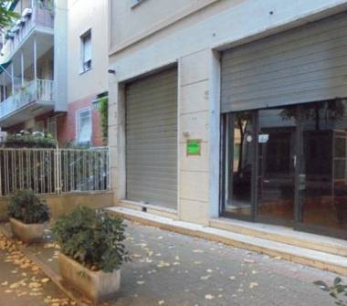 Negozio in vendita a Livorno, Zona Mameli
