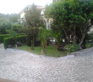 Casa indipendente in vendita a Teano (Caserta)