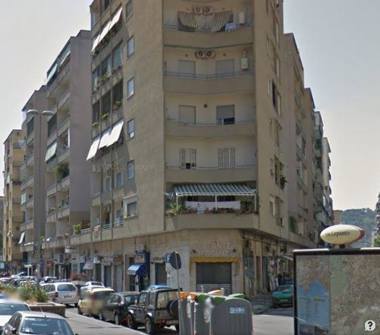 Trilocale in vendita a Napoli, Zona Fuorigrotta