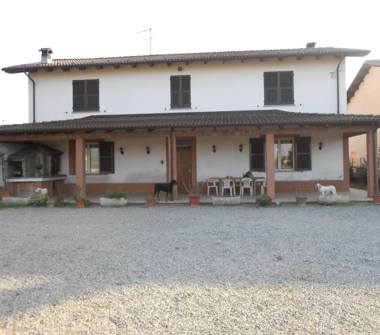 Rustico/Casale in vendita a Alessandria, Frazione San Giuliano Nuovo