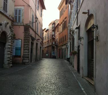 Affitto Stanza Singola a Tivoli, Frazione Centro