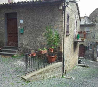 Casa indipendente in vendita a Gradoli (Viterbo)