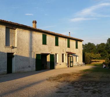 Casa indipendente in vendita a Faenza, Frazione Santa Lucia Delle Spianate
