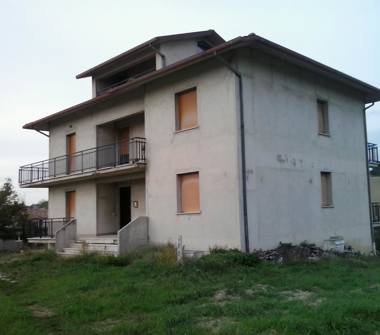 Appartamento in vendita a Jesi (Ancona)