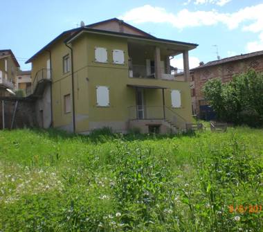 Casa indipendente in vendita a Vezzano sul Crostolo, Frazione Pecorile