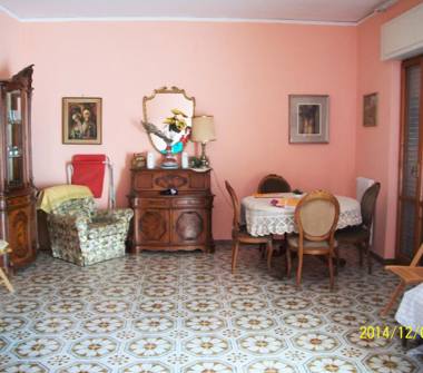 Trilocale in vendita a Napoli, Zona Pianura