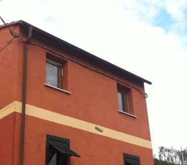 Bilocale in vendita a Follo, Frazione Valdurasca