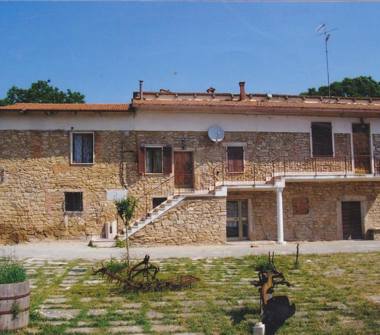 Appartamento in vendita a Rapolano Terme, Frazione Serre Di Rapolano