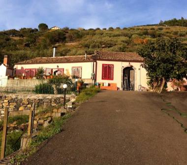 Rustico/Casale in vendita a Linguaglossa (Catania)