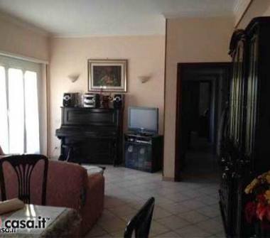 Trilocale in vendita a Roma, Zona Tuscolano