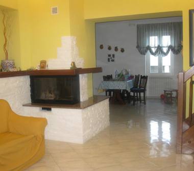 Quadrilocale in vendita a Civitavecchia, Frazione Aurelia