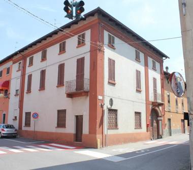 Casa indipendente in vendita a Sillavengo (Novara)
