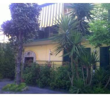 Villa in vendita a Giugliano in Campania (Napoli)