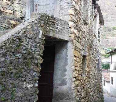 Rustico/Casale in vendita a Rezzo (Imperia)