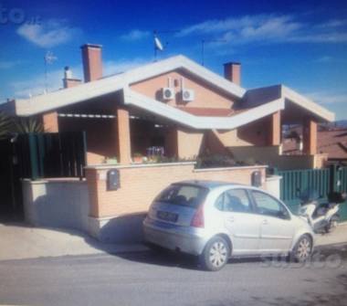 Villetta a schiera in vendita a Roma, Zona Settecamini