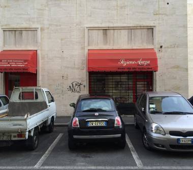 Negozio in vendita a Livorno, Zona Centro Storico