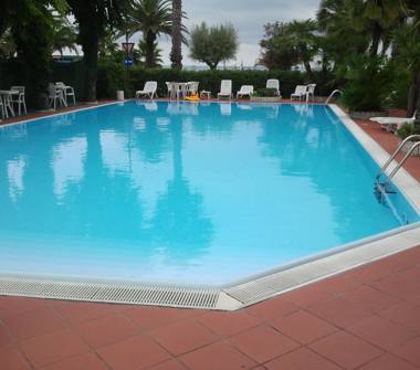 Trilocale in vendita a Ladispoli, Frazione Marina San Nicola