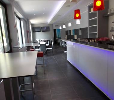 Bar in vendita a Tradate (Varese)