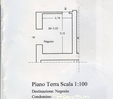Negozio in vendita a Napoli, Zona Mercato