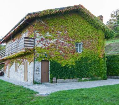 Villa in vendita a Carro, Frazione Castello