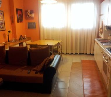 Trilocale in vendita a Modena, Zona San Faustino