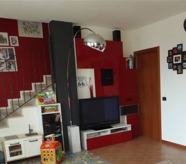 Trilocale in vendita a Imbersago, Frazione Sabbione