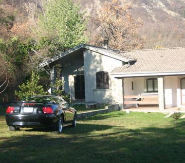 Casa indipendente in vendita a Valmozzola, Frazione La Valle