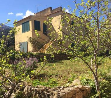 Casa indipendente in vendita a Marciana Marina (Livorno)