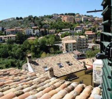 Casa indipendente in vendita a Loreto Aprutino (Pescara)