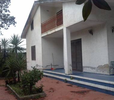 Villa in vendita a Castel Volturno, Frazione Pineta Grande