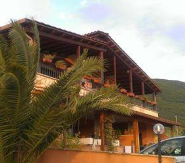 Trilocale in vendita a Palombara Sabina, Frazione Stazzano