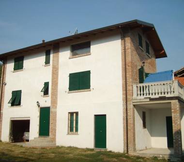 Rustico/Casale in vendita a Pozzol Groppo, Frazione Biagasco