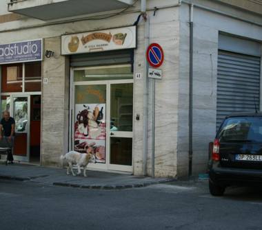 Negozio in vendita a Cosenza (Cosenza)