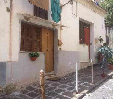 Casa indipendente in vendita a Napoli, Zona Arenella