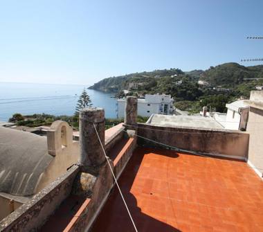Casa indipendente in vendita a Lipari (Messina)