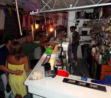 Bar in vendita a Nettuno (Roma)