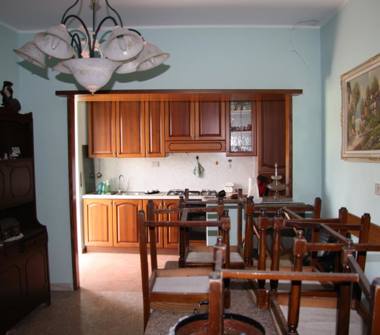 Palazzo/Stabile in vendita a Petilia Policastro (Crotone)