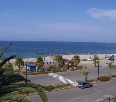 Affitto Appartamento Vacanze a Falcone, Frazione Belvedere