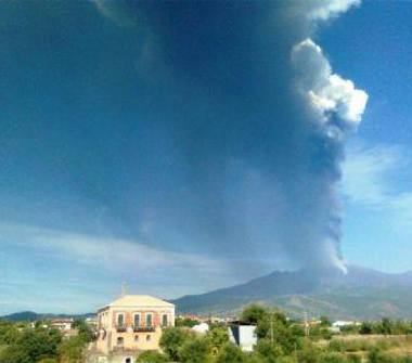 Villetta a schiera in vendita a Acireale, Frazione Piano D'api