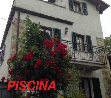 Casa indipendente in vendita a Alta Val Tidone (Piacenza)