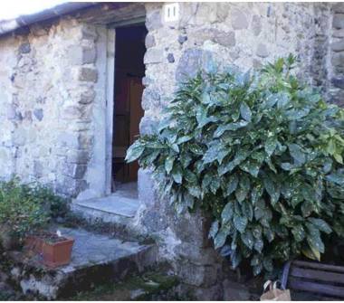 Magazzino in vendita a Carro (La Spezia)