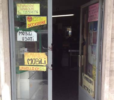 Negozio in vendita a Torino, Zona Aurora