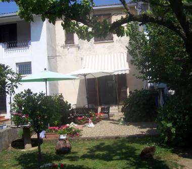 Villetta a schiera in vendita a Alessandria, Frazione Spinetta Marengo